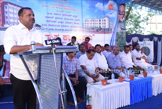 <p><span style="font-size: small;"><br /></span></p> <p><span style="font-size: small;"><img style="vertical-align: middle;" src="//www.mangaloretoday.com/contentfiles/2018/Feb 2018/wenlock 10 mar 18 1_1.jpg" alt="wenlock 10 mar..." width="520" height="350" /><br /></span></p>